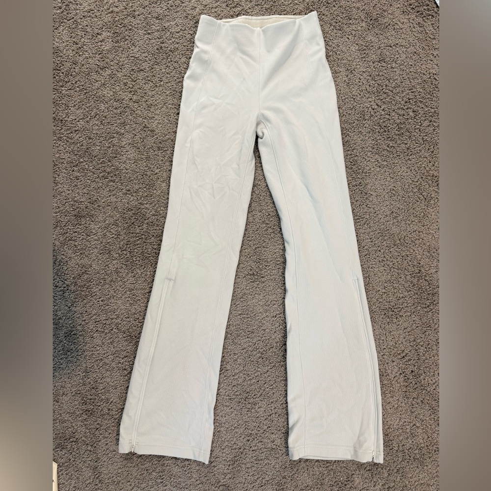 Lululemon Athletica Cream Ribbed Pants
